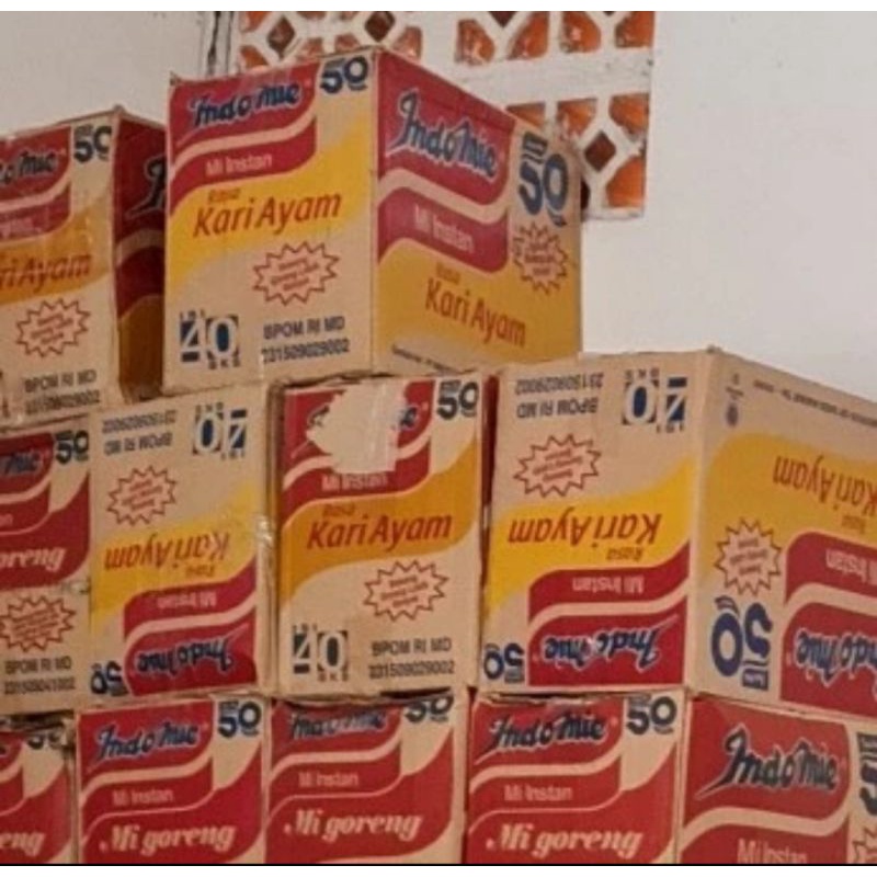 

Indomie kari ayam 1 dus