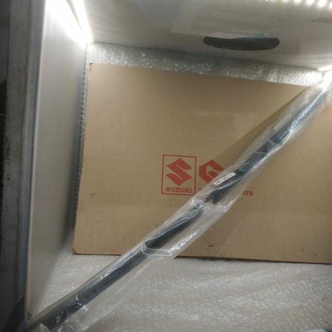 83840-56B02 Weatherstrip Rear Door Out LH Vitara Lama, Escudo,Sidekick separe part suzuki termurah