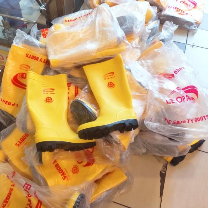 Terlaris Sepatu Boots Safety Ujung Besi / Sepatu Apd Berkualitas