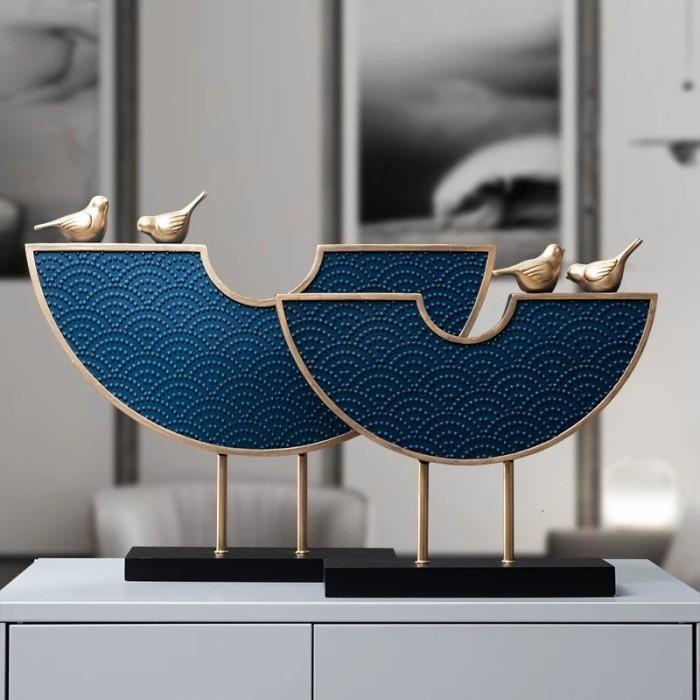 

Blue Halfmoon Luxury Ornament Decoration Home / Pajangan Meja Mewah Kualitas Terbaik