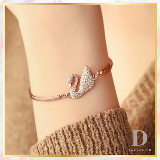 New COD Gelang Wanita Korea Model Angsa Premium Swarovski Aksesoris Perhiasan Wanita Dalika