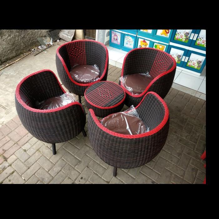 Bangku Teras Rotan