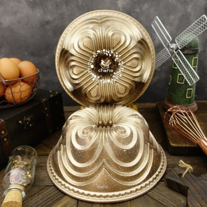 

Chefio Loyang Chiffon Pan / Bundt Pan / Tulban / Butter Cake Pan