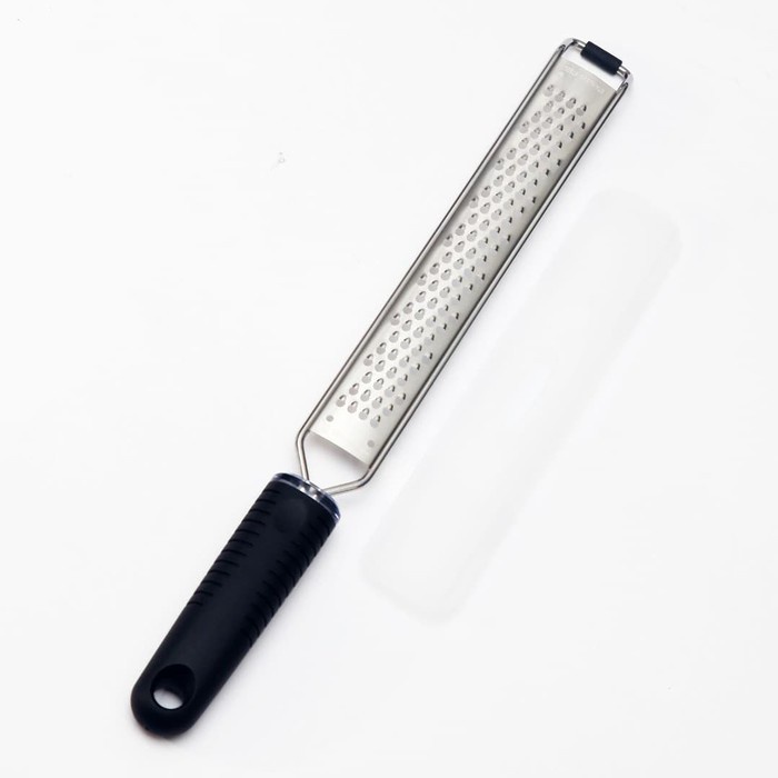 

Charterhouse Hand Grater (Medium Coarse Black) / Parutan Panjang