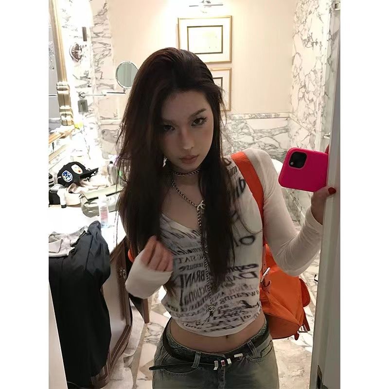 Red Niche design hot girl sexy tabir surya lengan panjang T-shirt wanita musim panas baru cetak slim waist short top