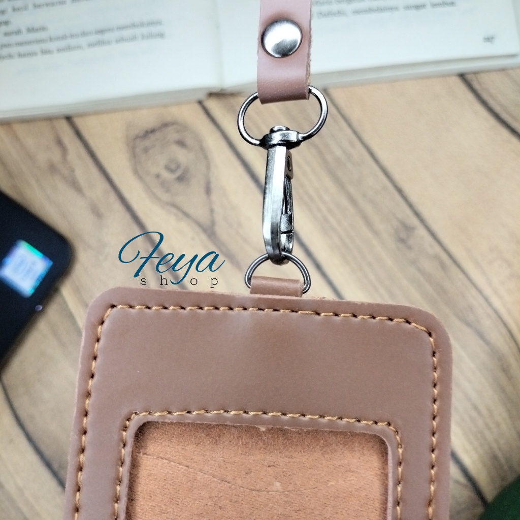 

NAME TAG ID CARD KULIT HOLDER LANYARD MUAT 2 SLOT KARTU TERMURAH BERKUALITAS NTS035