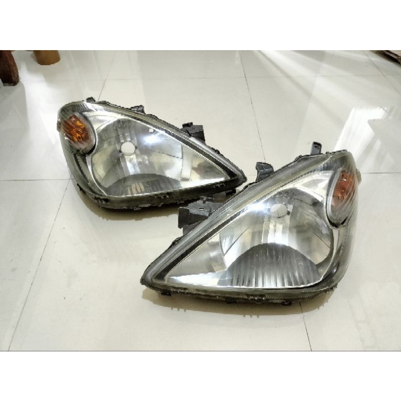 lampu depan headlamp reflektor lampu depan kanan kiri Toyota Avanza lama pnp Xenia original