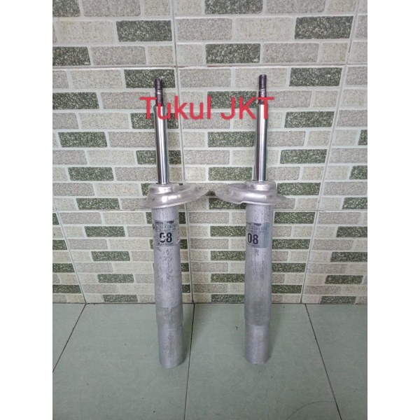 shockbreaker shock BMW E39 528i 520i 530i