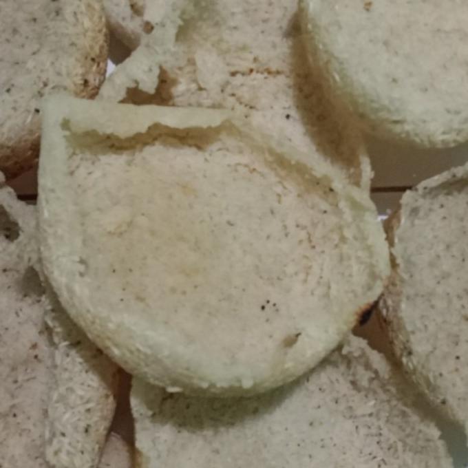 

Kerak Nasi/ Intip Mentah Siap Goreng - 1 Kg uru01