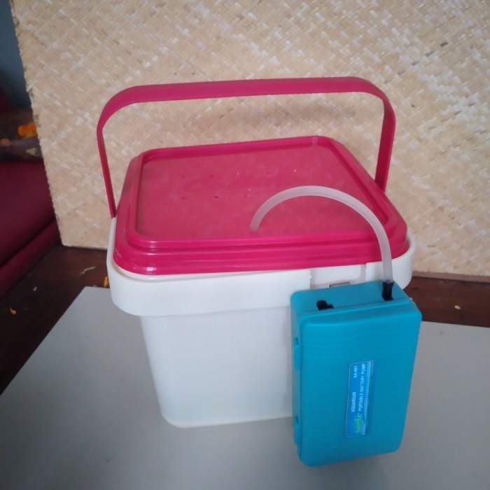 Box Tempat Umpan Udang Hidup Mini+Airator Portable Baterai D-Size 007