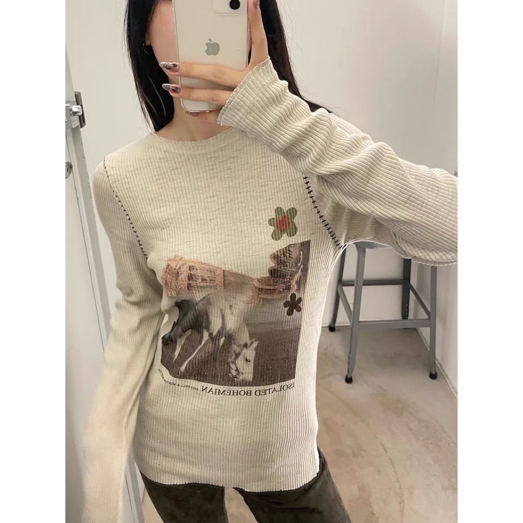 Red Gaya Korea Desain Rasa Niche Lengan Panjang Kemeja Wanita 2023 Musim Gugur dan Musim Dingin Outer Wear Inner Fit All-Match t-shirt