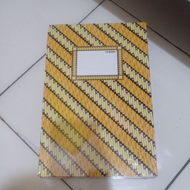 

Buku Folio 100 OKEY