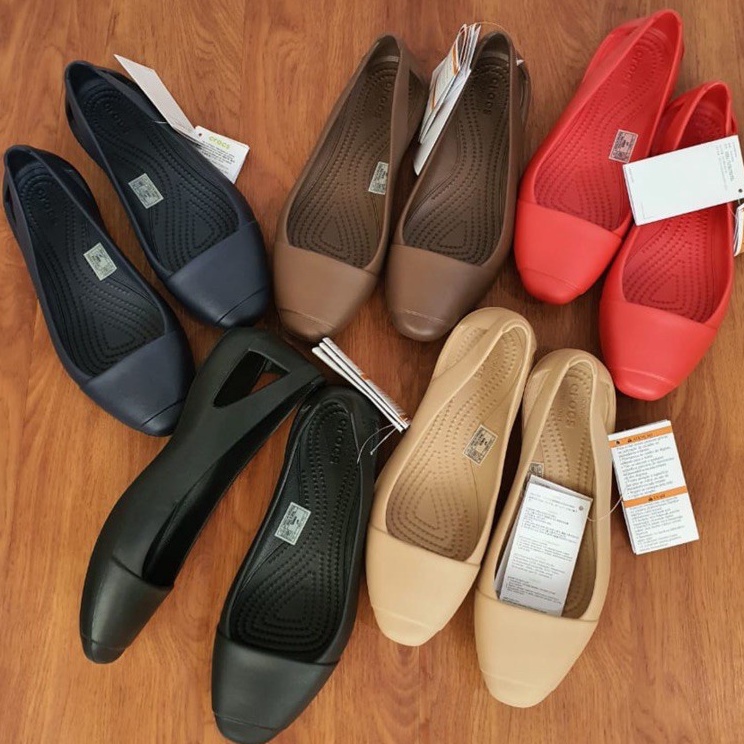 Crocs / Crocs Wanita / Crocs Sienna / Flat Shoes / Sepatu Wanita / Crocs Siena / Sepatu Crocs Wanita