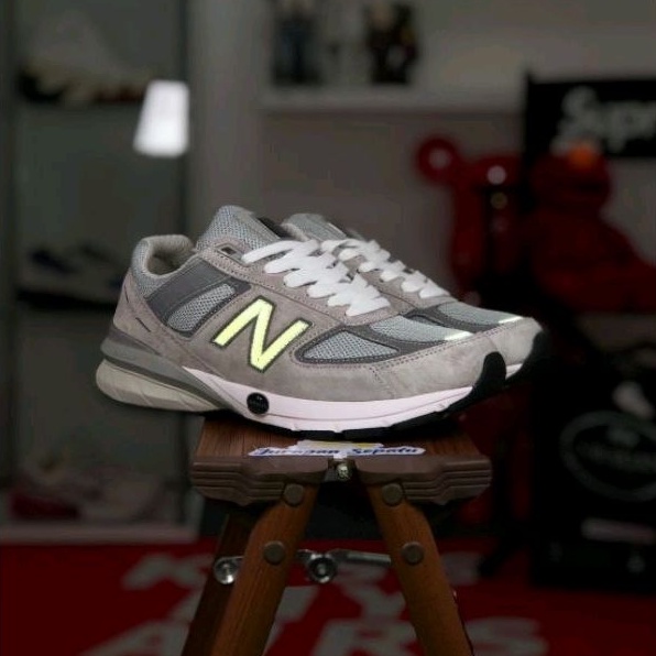 New Balance 990v5 &quot;Grey&quot;