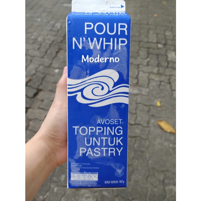 

Whipping Cream Richs Pour N Whip Avoset Topping Untuk Pastry