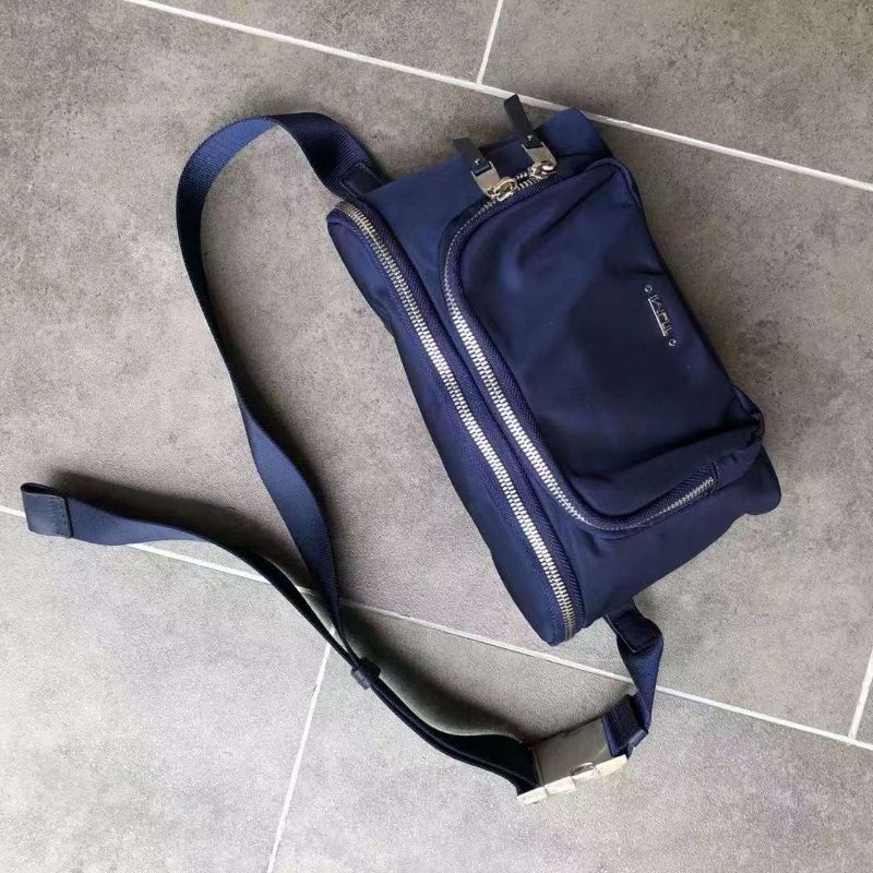 196331 tas selempang cewek series voyageur madison hip bag new p1shoes