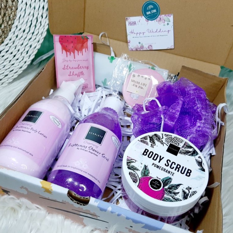

12.12 HARGA GROSIR HAMPERS GIFT BOX / HAMPERS LEBARAN HAMPERS SCARLETT WHITENING/ HAMPERS BIRTHDAY/HAMPERS GRADUATION !!