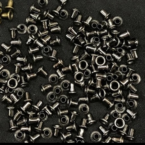 

Terlaris Mata Ayam Eyelet Mini 1Mm Black Nikel Single (Tanpa Ring Belakang)