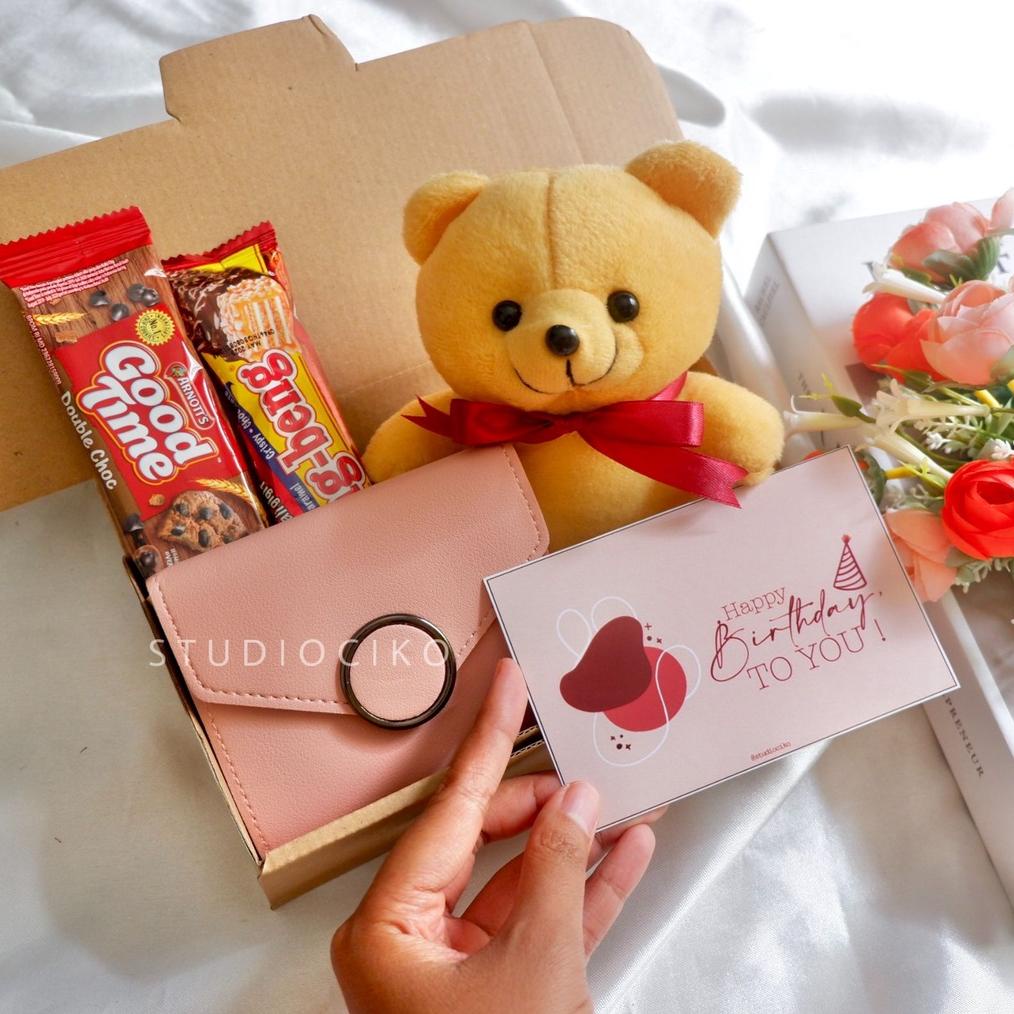 

Terbaru Kado Ultah Cewek / Kado Ultah / Kado Wisuda / Kado Ulang Tahun / Birthday Gift / Gift Box Hampers Wxy