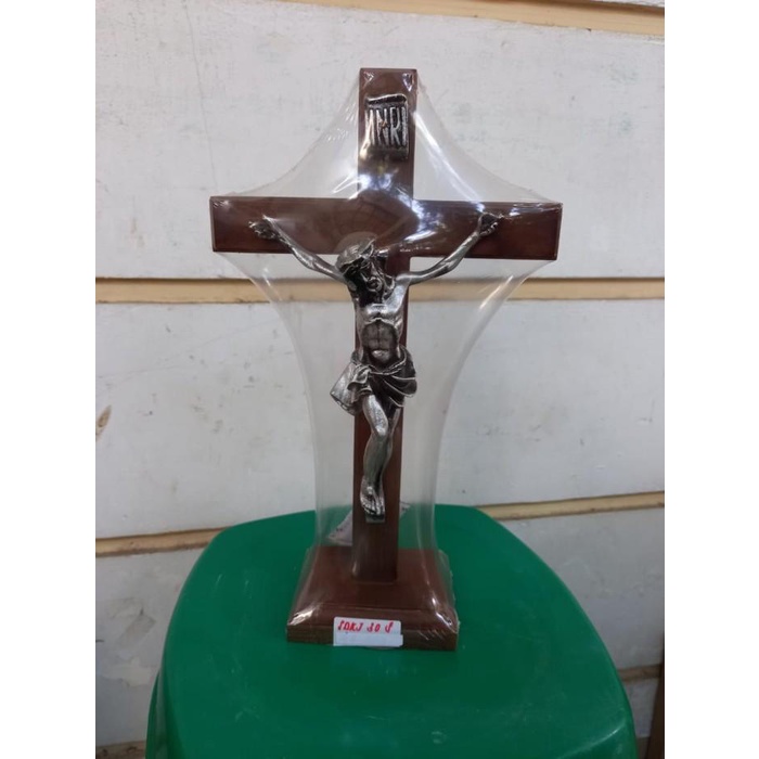 Salib Duduk Katolik 30 Cm - Salib Meja - Salib Yesus