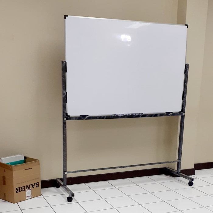 

Terlaris Whiteboard Magnetik Standing 100 150 Cm