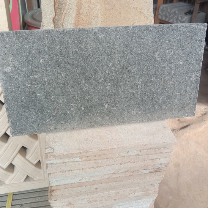 Batu Alam Andesit Bakar 15x30