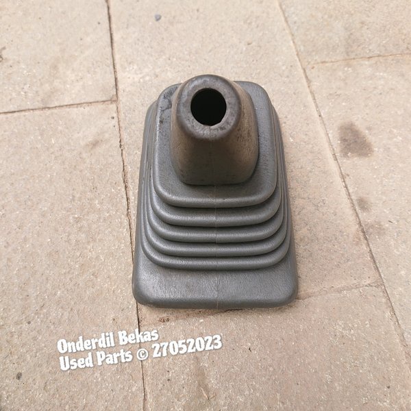 Rubber Shifter Boot Toyota Starlet Kapsul