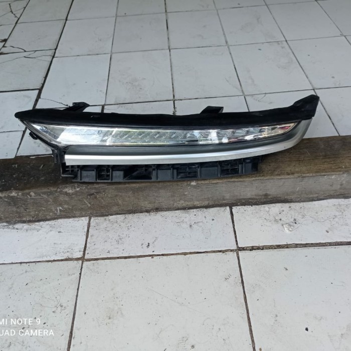 {Bekas} lampu depan sen drl wuling almaz Diskon