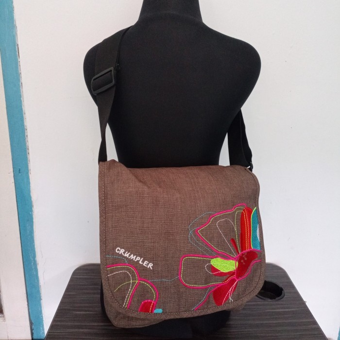 HOT SALE TAS SLING BAG BRANDED CRUMPLER WANITA / TAS CRUMPLER MISS D FLOWER TERMURAH