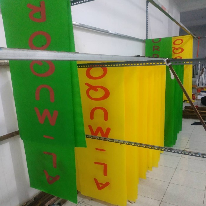 Umbul-Umbul Custom Sablon / Printing 4X1 Tantinseller