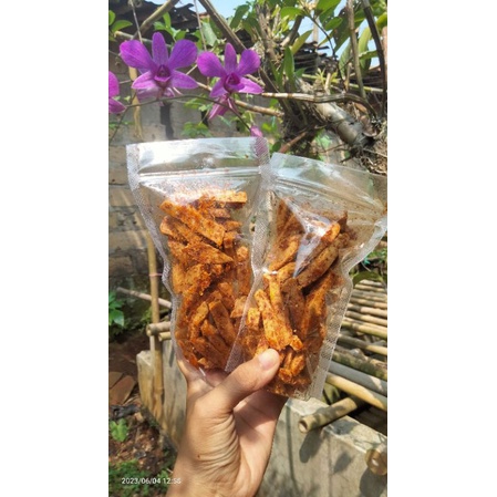 

basreng pedas daun jeruk