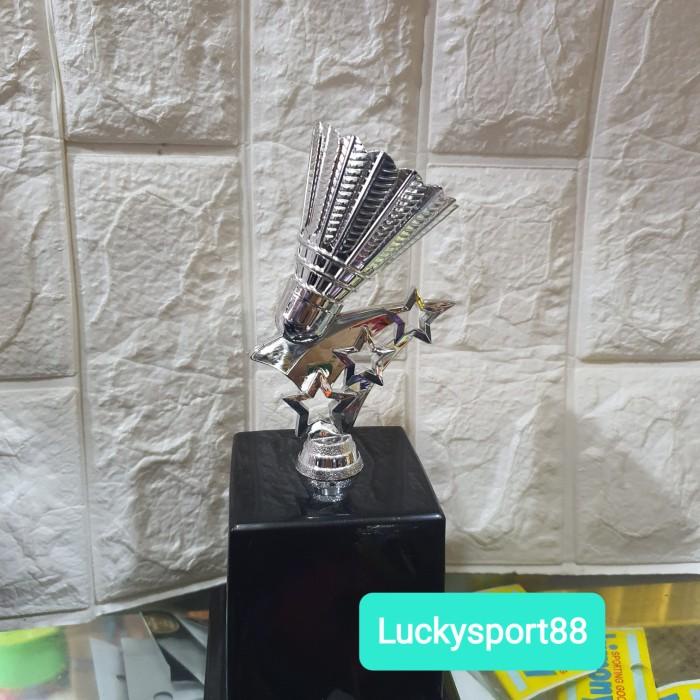 Trophy Piala Badminton Import