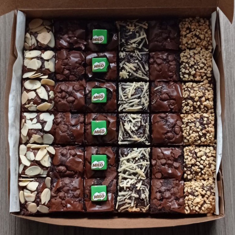 

Ready BROWNIES 20x20 cm QFA