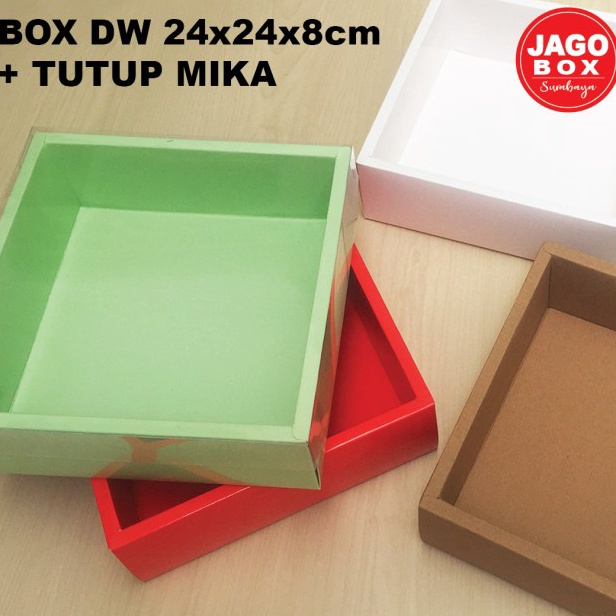 

YBLR0928㊋ Box DW Cake Roti Souvenir Merah / Hijau + Tutup Mika 22 x 22 x 8cm (uk.dalam) ꕤ