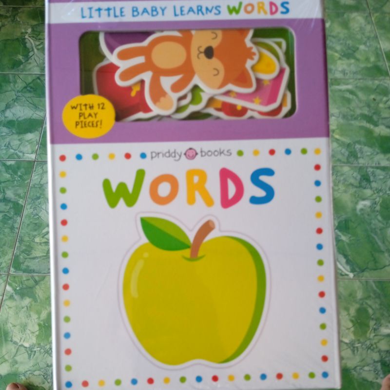 Little Baby Learns Words - Priddy books - pretend play