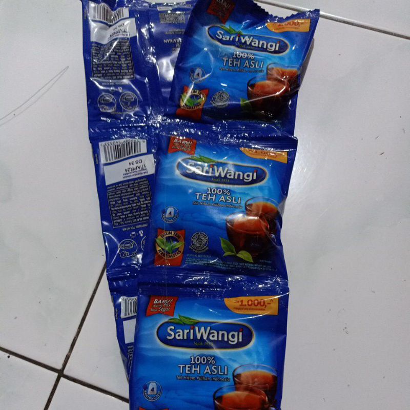 

Teh Sari Wangi Biru Renceng isi 6 Sachset