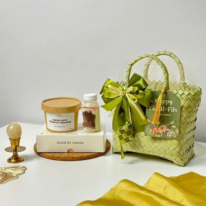 

Mini Hampers Idul Fitri 2023 | Hampers Lebaran | Gift Lebaran | Mbun Sellyangelinastore