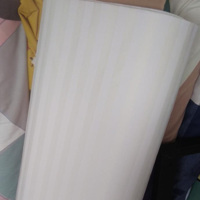 Laris Kain Bahan Sprei Meteran Motif Salur Putih Katun Local