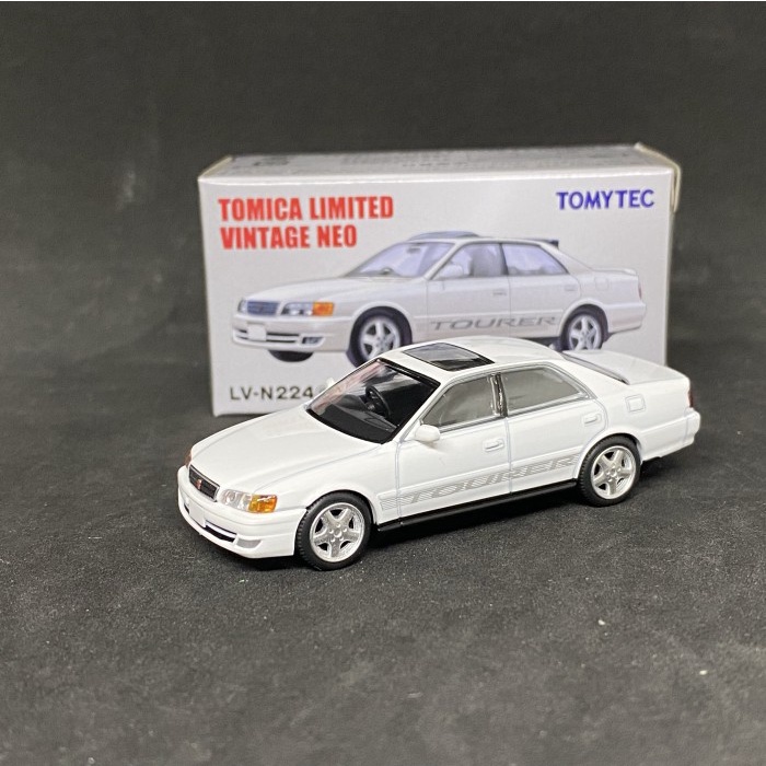 DISKON SPESIAL TOMICA LIMITED VINTAGE TLV NEO 224C TOYOTA CHASER 2.5 TOURER PUTIH TERMURAH