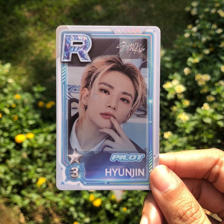 HYUNJIN Pilot Superstar JYP R-Card Photocard PC OFFICIAL Stray Kids SKZ