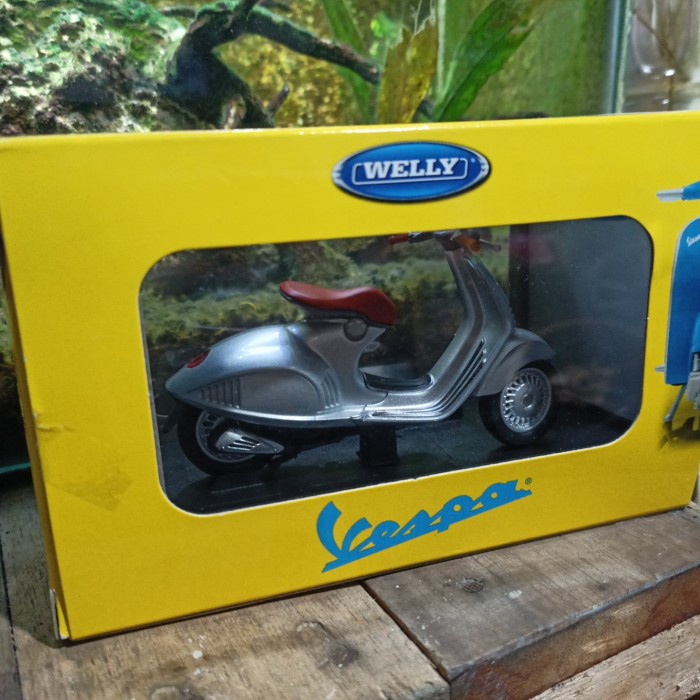 PROMO DIECAST DIE CAST MINIATUR MOTOR VESPA MATIC MODERN 946 SKALA 1/18 R TERLARIS