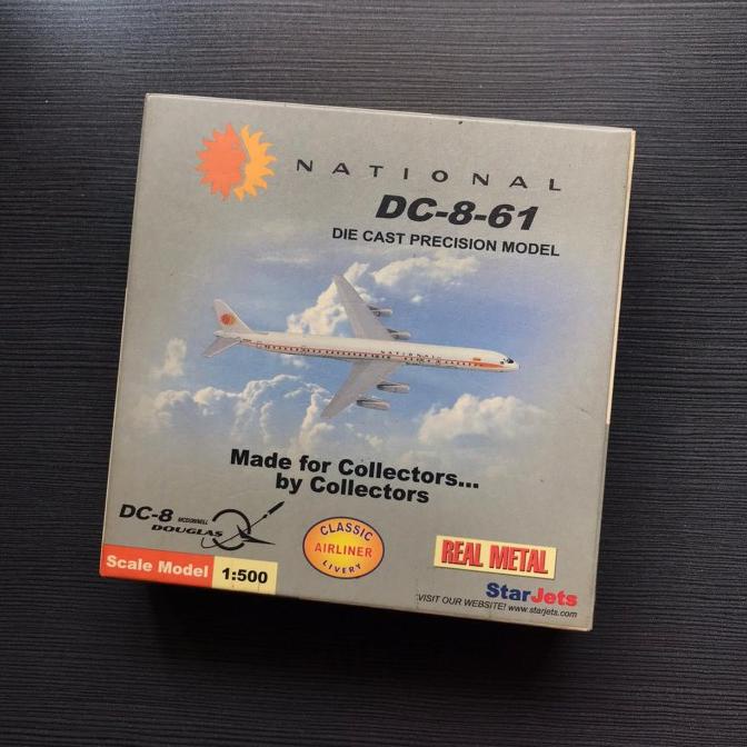 Diecast Pesawat Dc-8-61 - Starjets