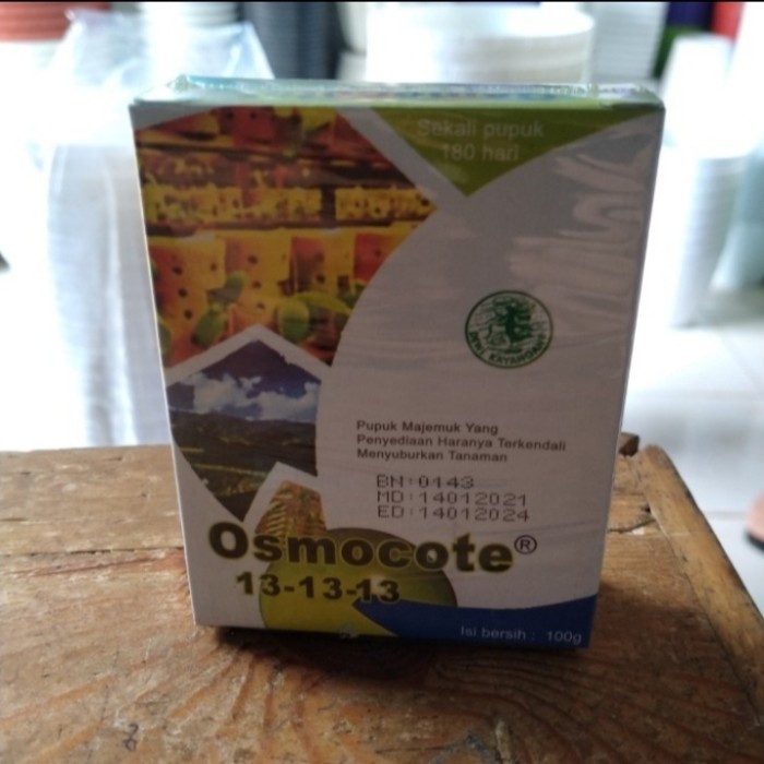 pupuk daun dekastar//osmocote 13-13-13