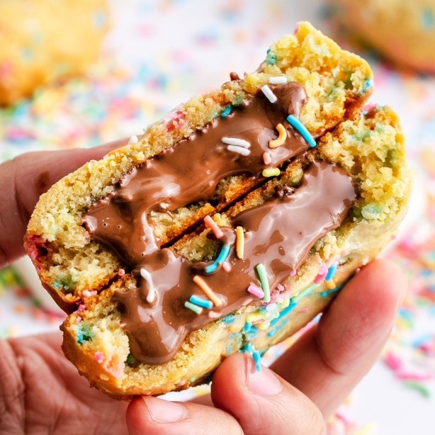 

Enak Birthday Banana Nutella Cookie