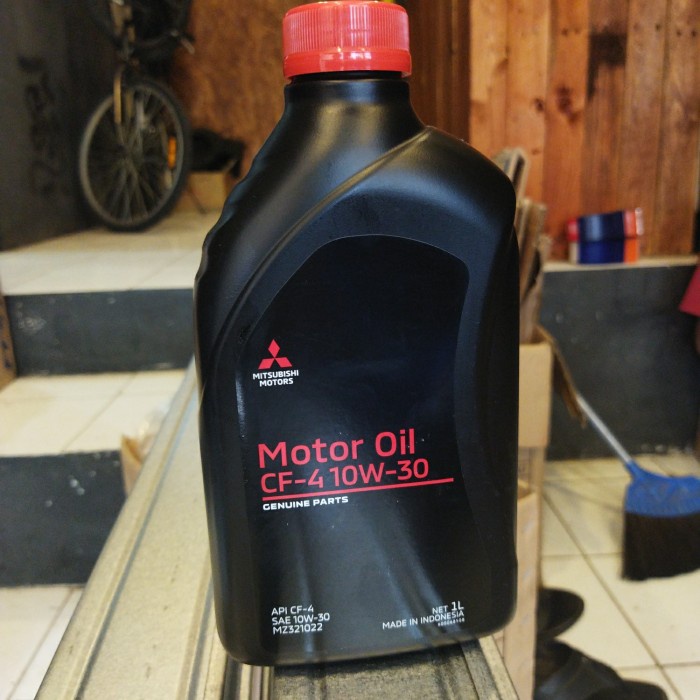 oli mitsubishi 10w-30 pranowo19seller