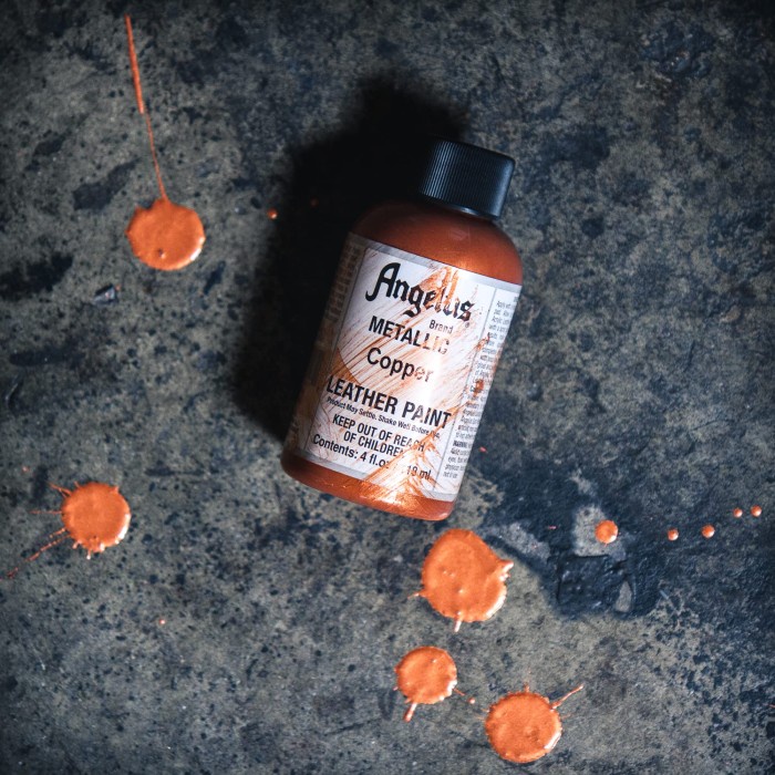 

Angelus Acrylic Leather Paint Metallic Color ( 1Oz & 4Oz)