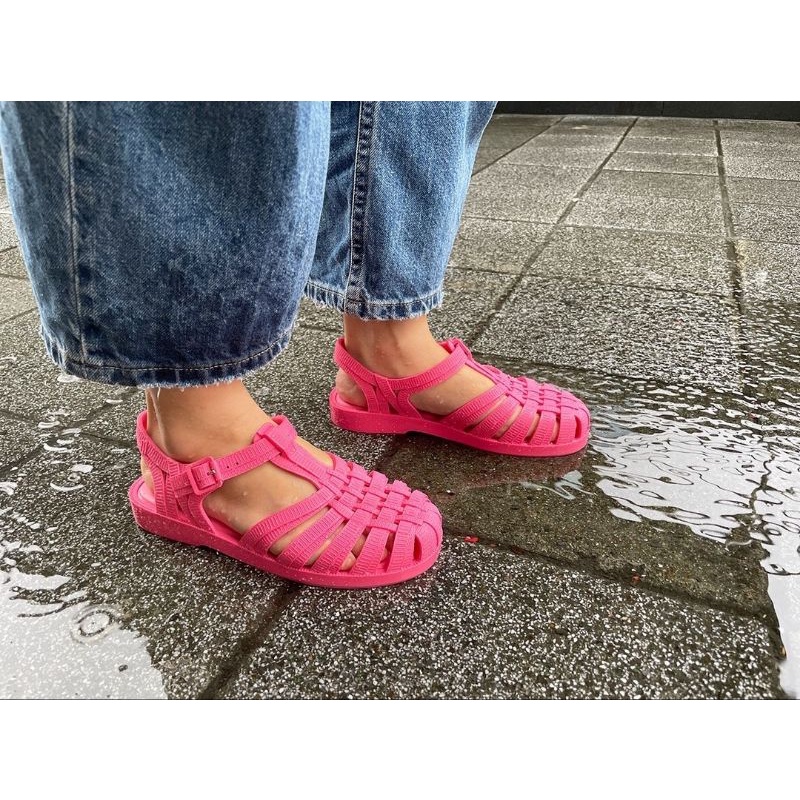MELISSA POSSESSION + JASON WU AD pink