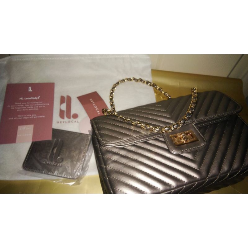 preloved heylocal id Boston chevron