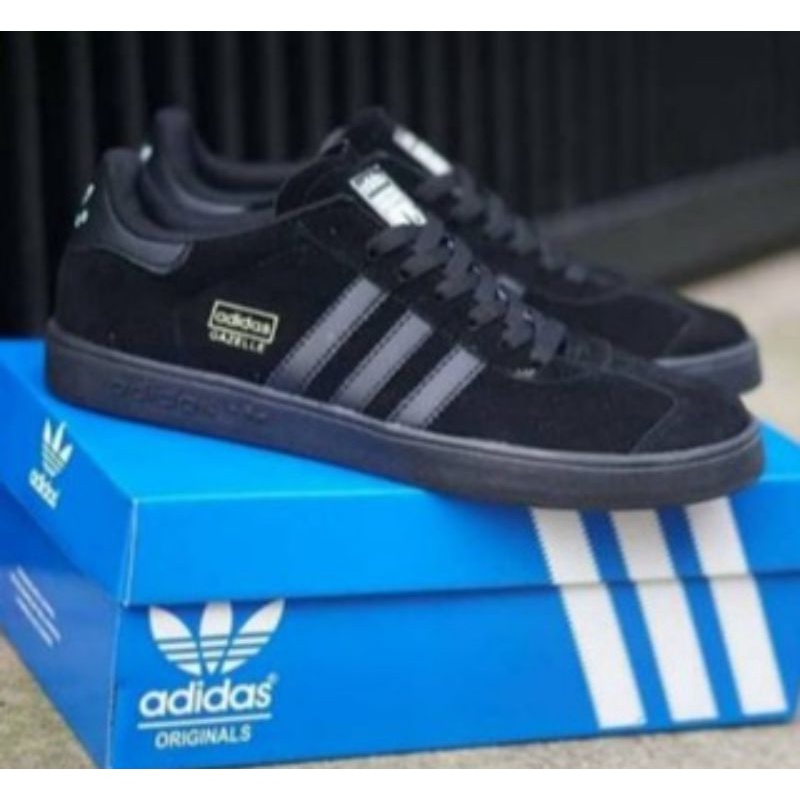 COD SNEAKERS NGETREND ADID4S GAZELLE TERBARU/SEPATU ADID4S MODEL BARU 2023/SEPATU KETS PRIA DAN WANITA TREND KEKINIAN/SEPATU SNEAKERS SEKOLAH HITAM POLOS/SEPATU SEKOLAH FULL BLACK/SEPATU PRIA WANITA FULL HITAM/SNEAKERS TREND MASA KINI/SEPATU CASUAL TRENDY