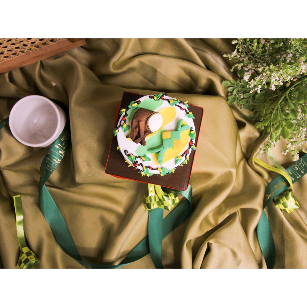 

MINI CAKE LEBARAN | HAMPERS | PARCEL LAPIS SURABAYA | CHOCOLATE FUDGE | CAKE PROMO